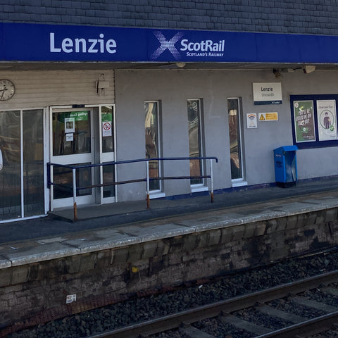 Lenzie train station