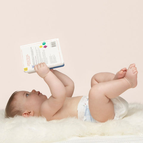 Livre d'histoires interactifs pour bébé avec des pages animées et des boutons à presser pour stimuler les sens et développer la compréhension de bébé