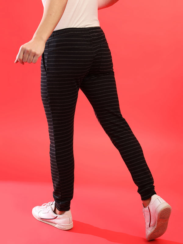 Striped Jogger - SCS21_CSMSSTP227_4_5a761e8e-6a69-42a3-915f-d42bb4a40a2e