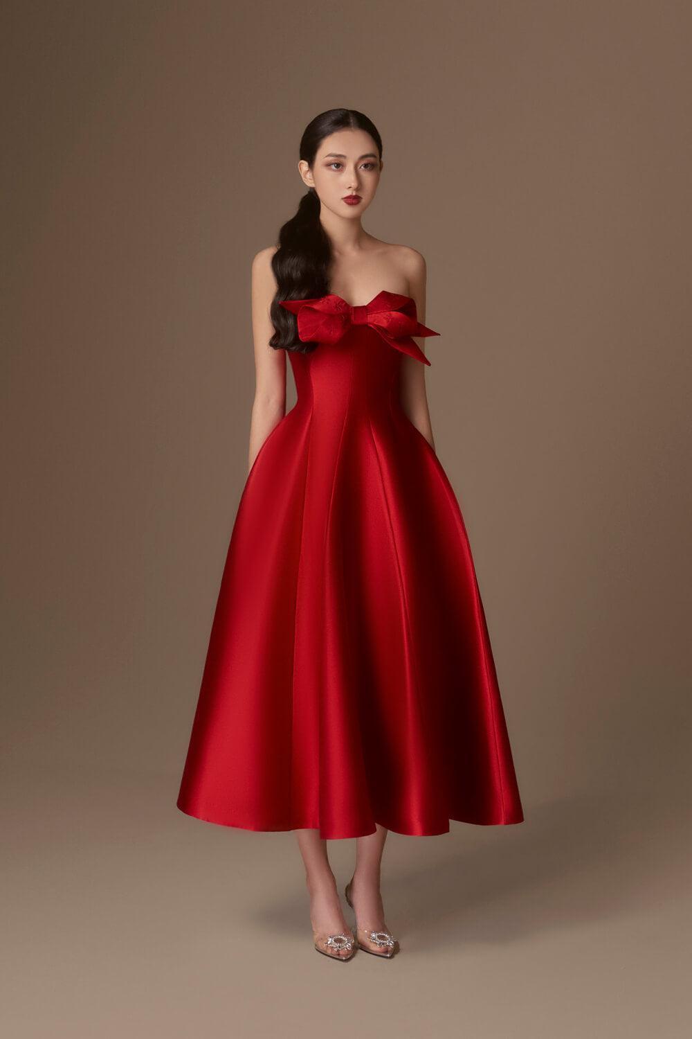 aries-flared-semi-heart-neck-taffeta-midi-dress-by-mean-blvd-11