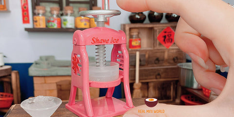 miniature real working ice shaver