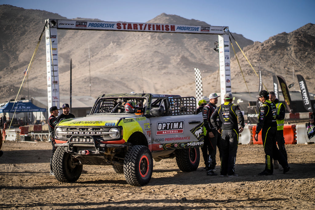 Team Fun Haver 4600 Bronco at the finish line