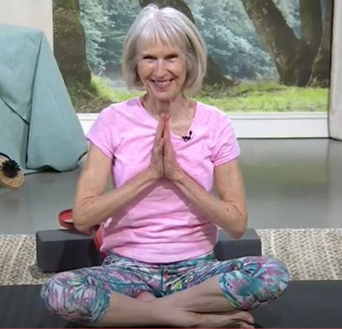 Patricia Becker Yoga Instructor in Palo Alto California Teaching Online Yoga Classes to Seniors - Aging with grace yoga 