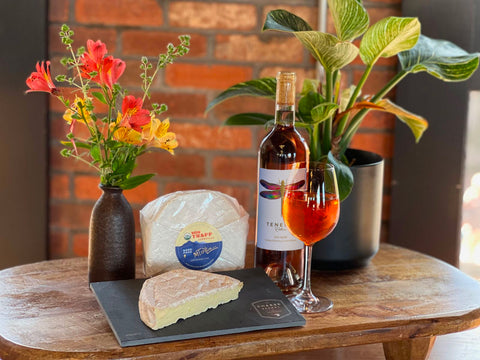 https://cdn.shopify.com/s/files/1/0458/4839/5942/files/cheese_wine_rose_480x480.jpg?v=1656605616