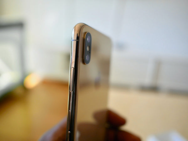 Gold iPhone XS Max 