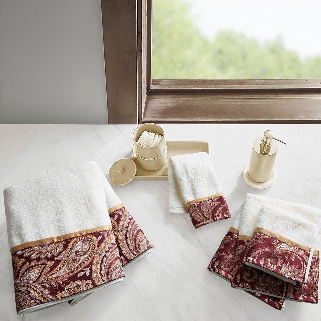 Shop Breeze Jacquard Wavy Border Zero Twist Cotton Towel Set White, Bath  Towels