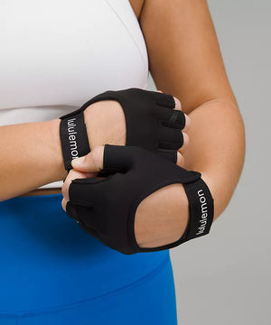 Lululemon Wunder Train Gloves - The Shop at Equinox