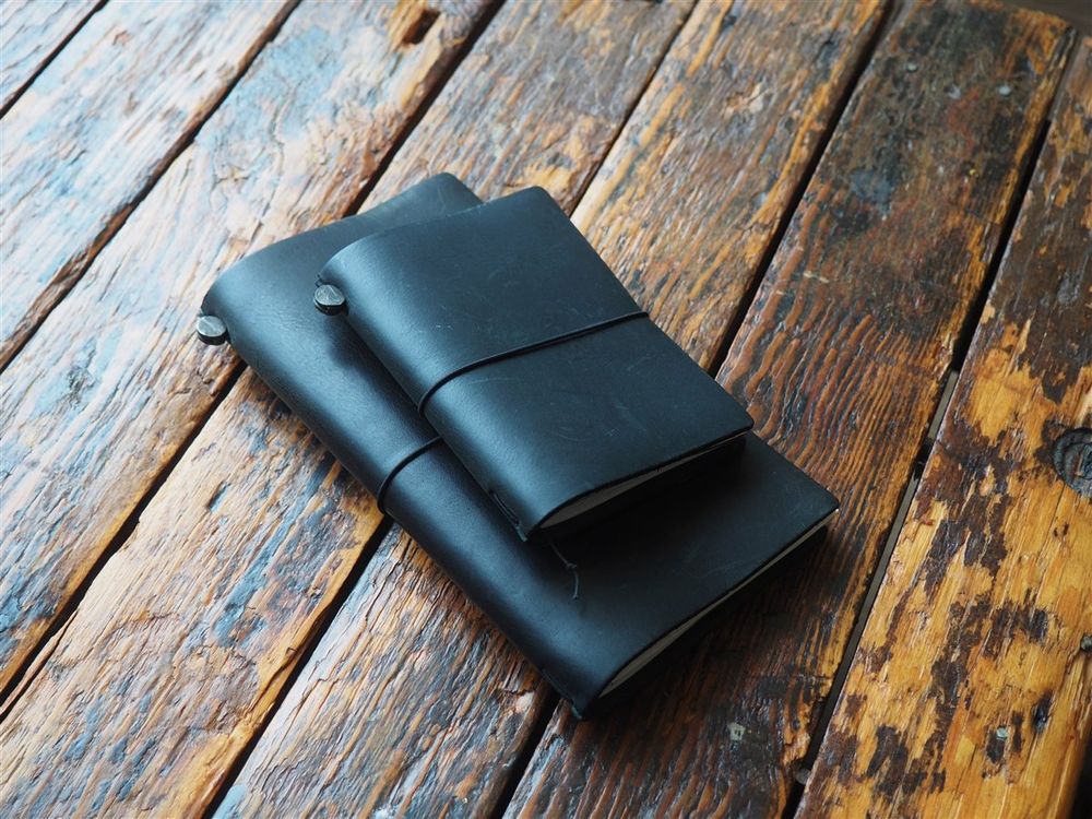 travelers notebook black