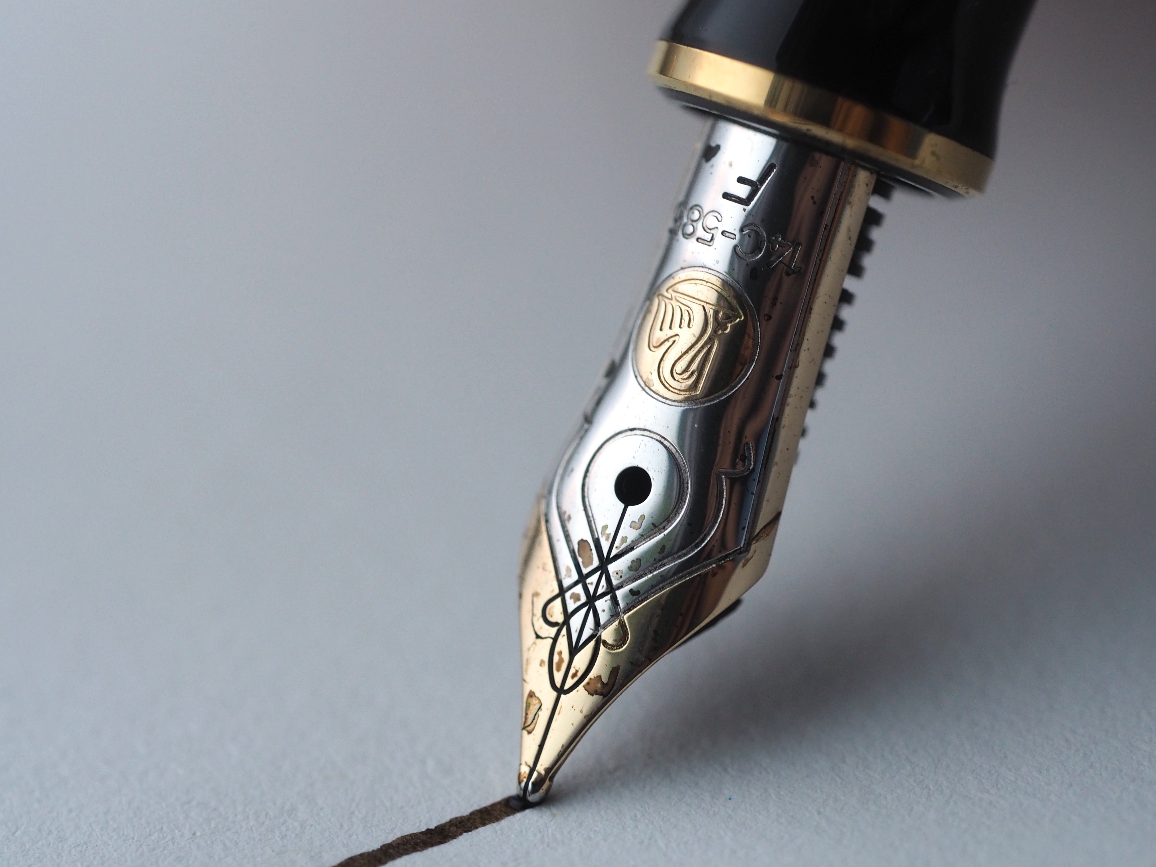 Pelikan M400 Brown Tortoiseshell Wonder Pens Toronto Canada