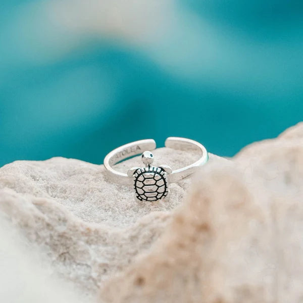 Gorgeous gifts for sea turtle lovers