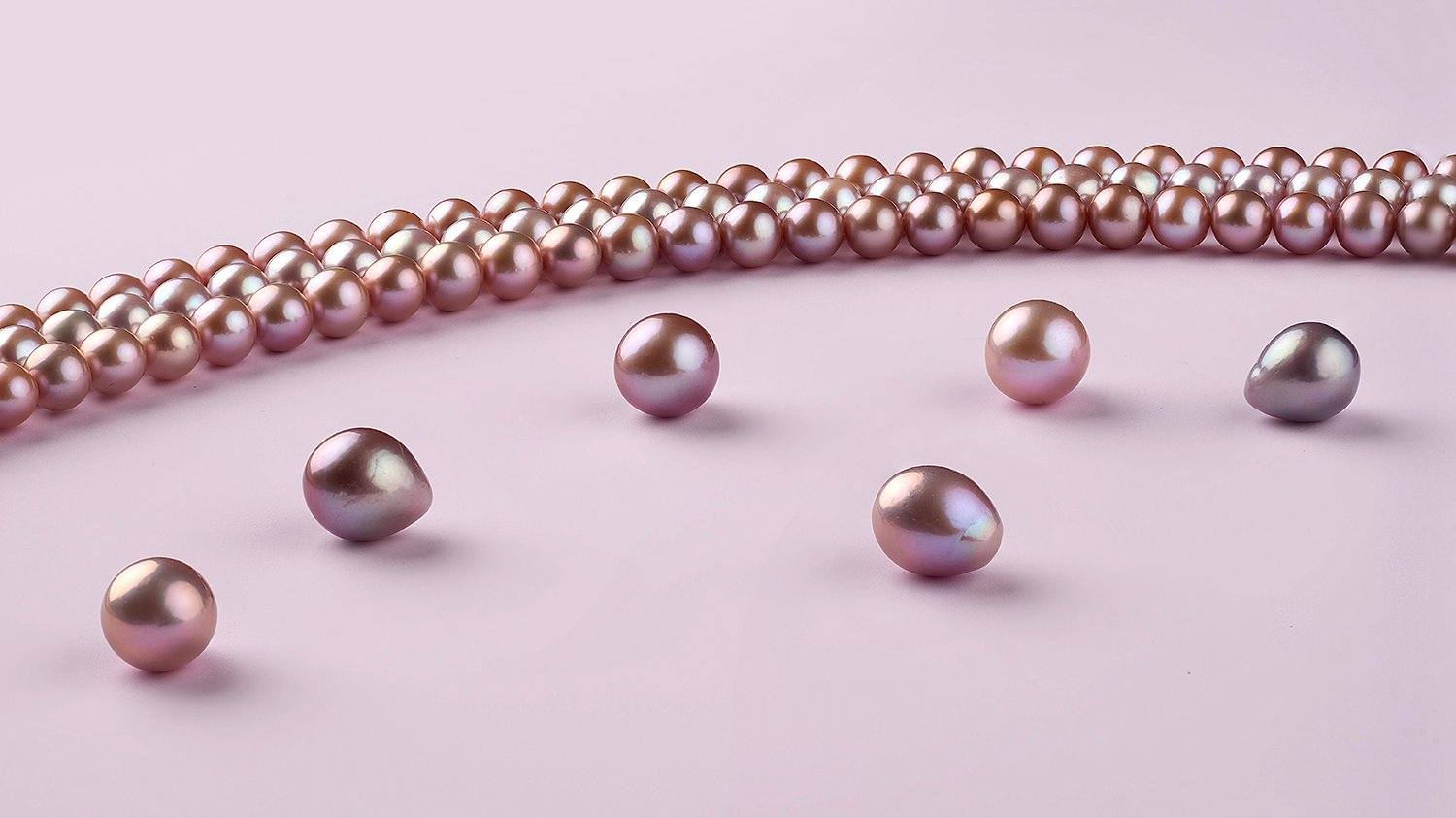 Unique pearl colors