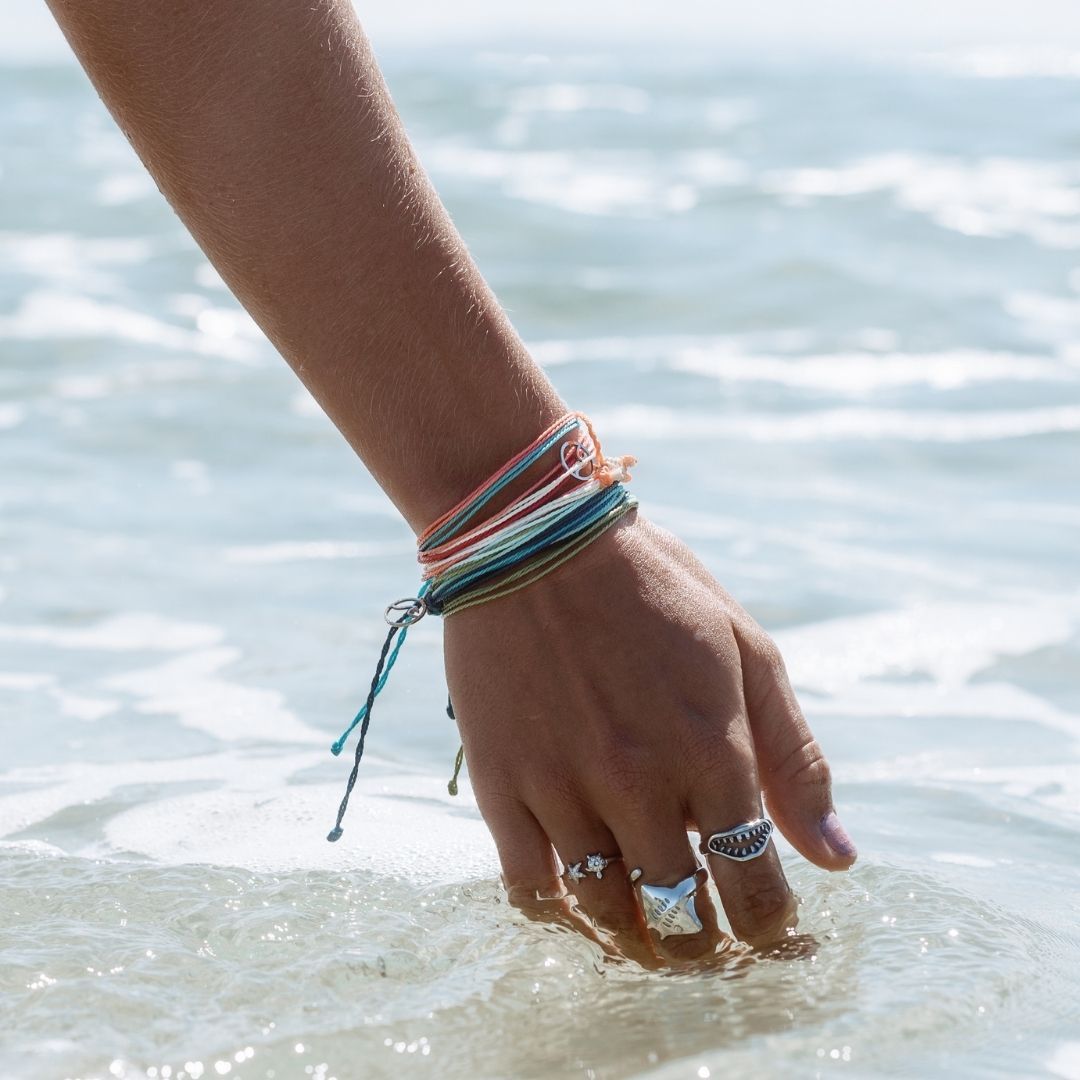 Elegant bracelets for ocean lovers