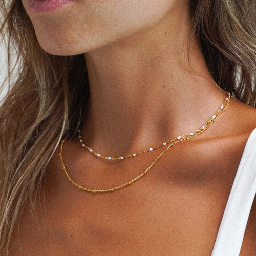 layered-dainty-choker