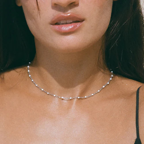 silver-white-bead-choker