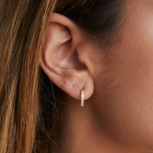 tiny-gold-hoop-earrings_2 (1)