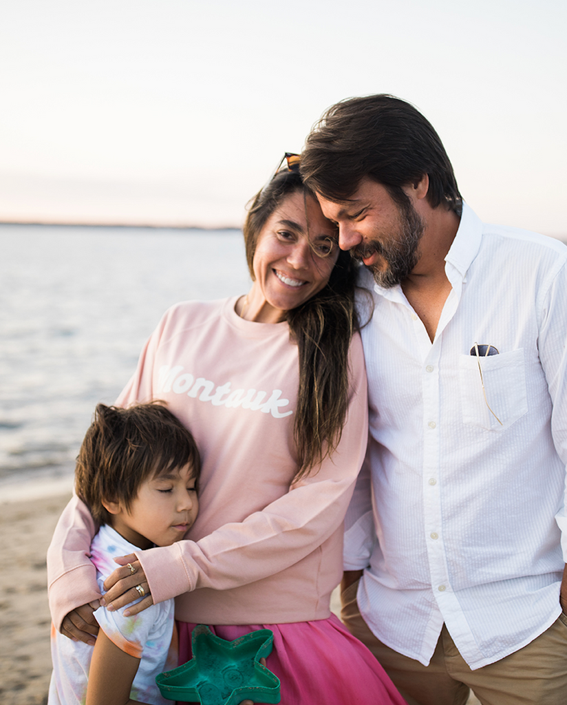 How to Get the Perfect Family Beach Pictures, tips featured by Shelter Island clothing boutique, Shelter Isle