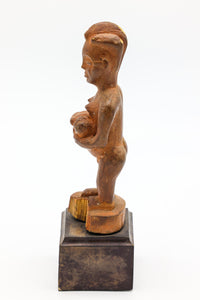 Rare Chokwe maternity figure late 1900