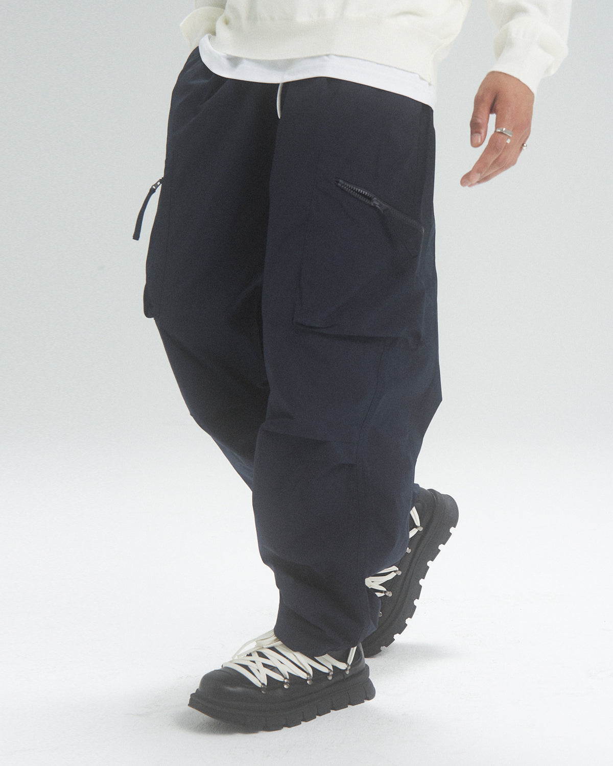 Off The Label multi pocket cargo pants – TAKA Original