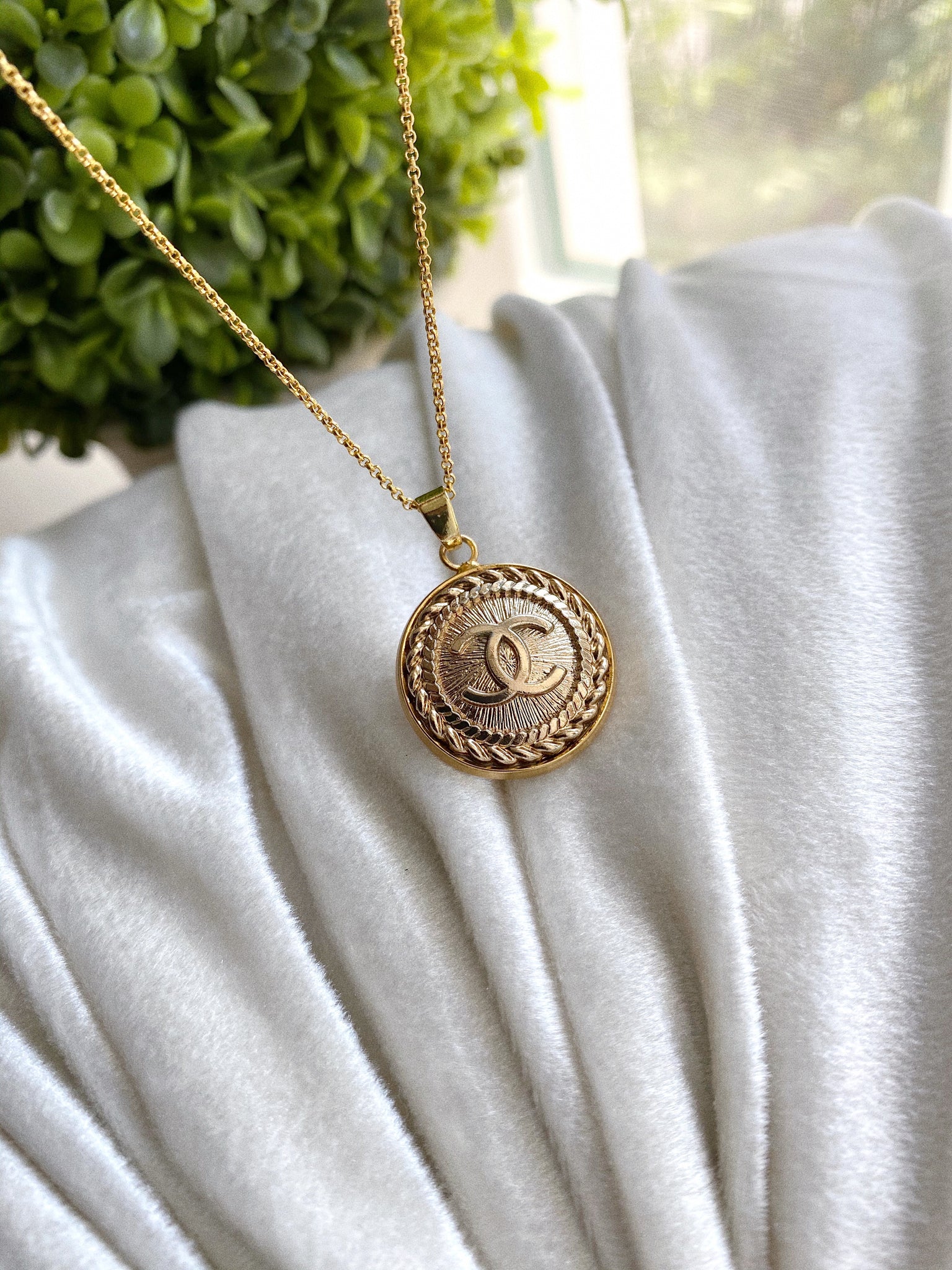 repurposed cc necklace