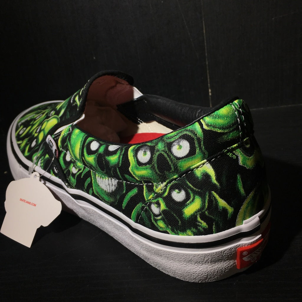 vans supreme skull