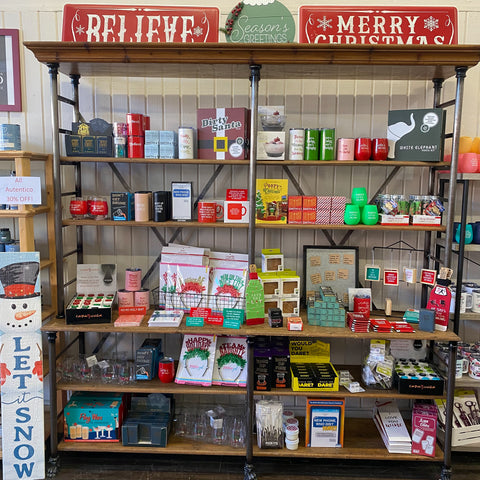 Lylas is a gift shop located in Plano, TX!  A great selection of ladies, mens and kids gifts!