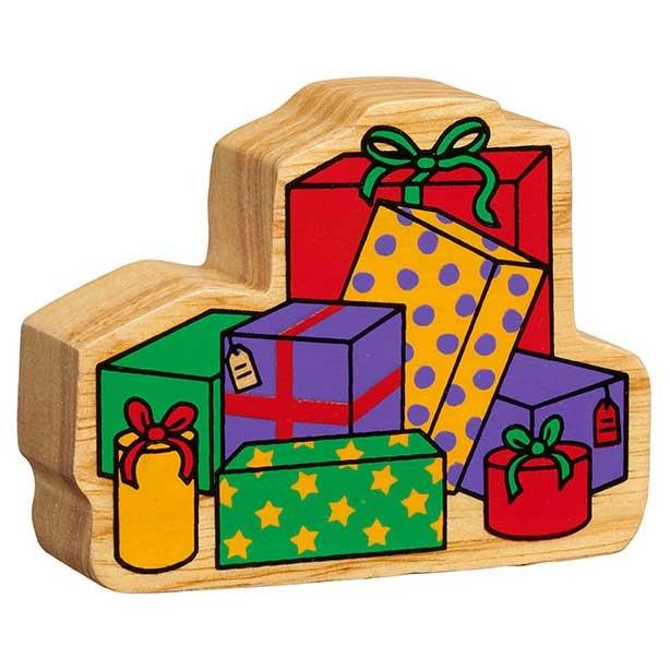 https://cdn.shopify.com/s/files/1/0459/6875/2803/products/lanka-kade-natural-stack-of-presents-christmas-figure-lanka-kade_1024x.jpg?v=1702464786