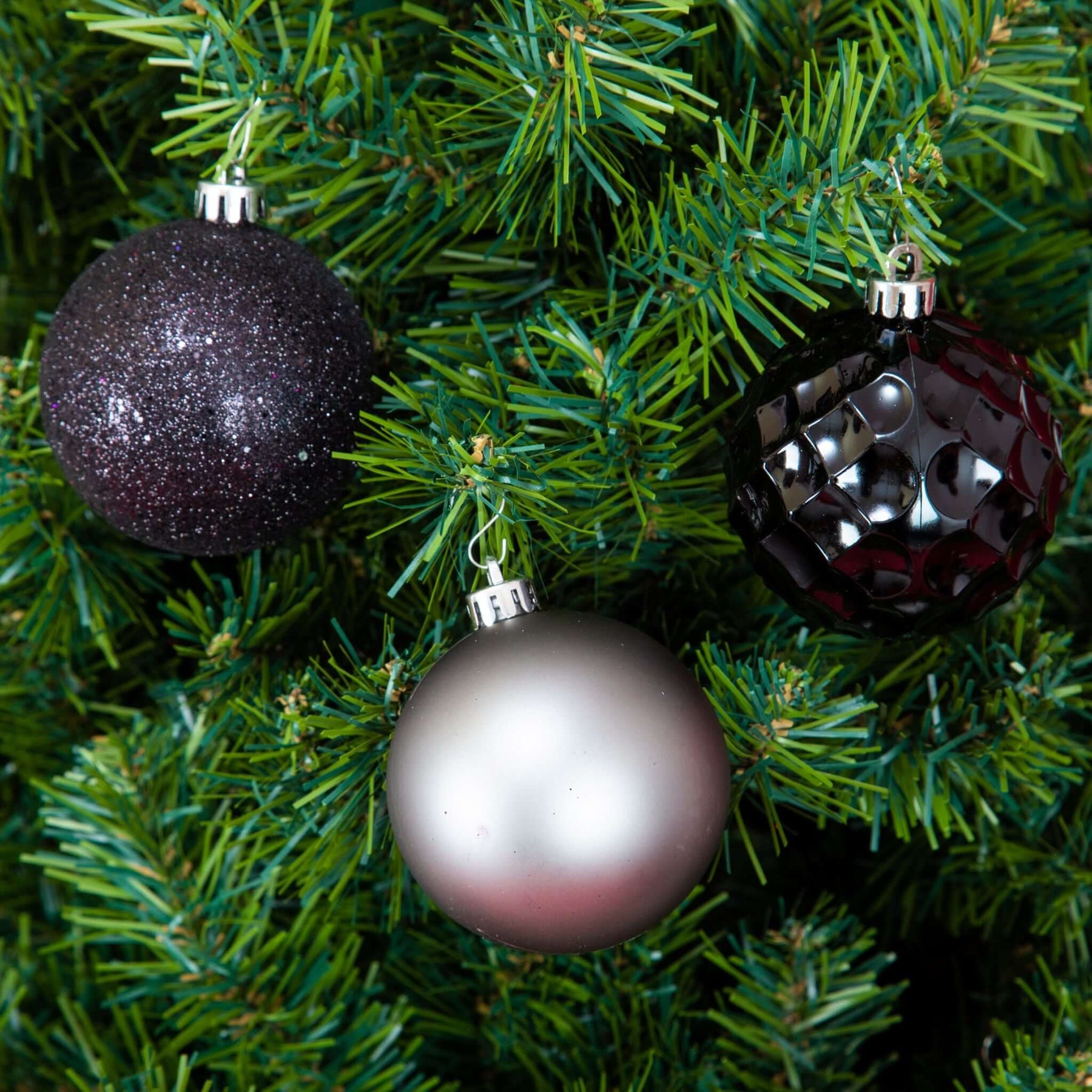 Christmas Ornaments - Tree Decorations (Black & Grey) – Every Day