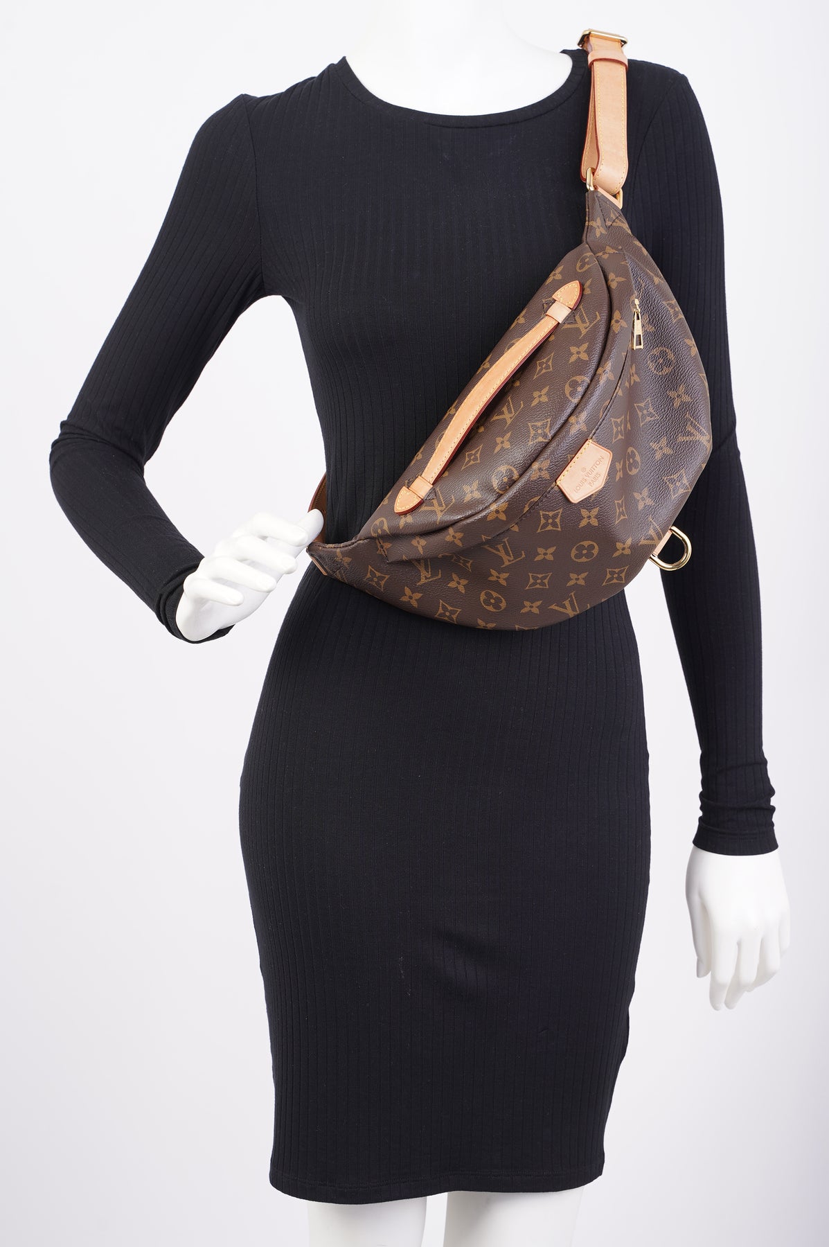 Louis Vuitton Womens Bum Bag Monogram – Luxe Collective