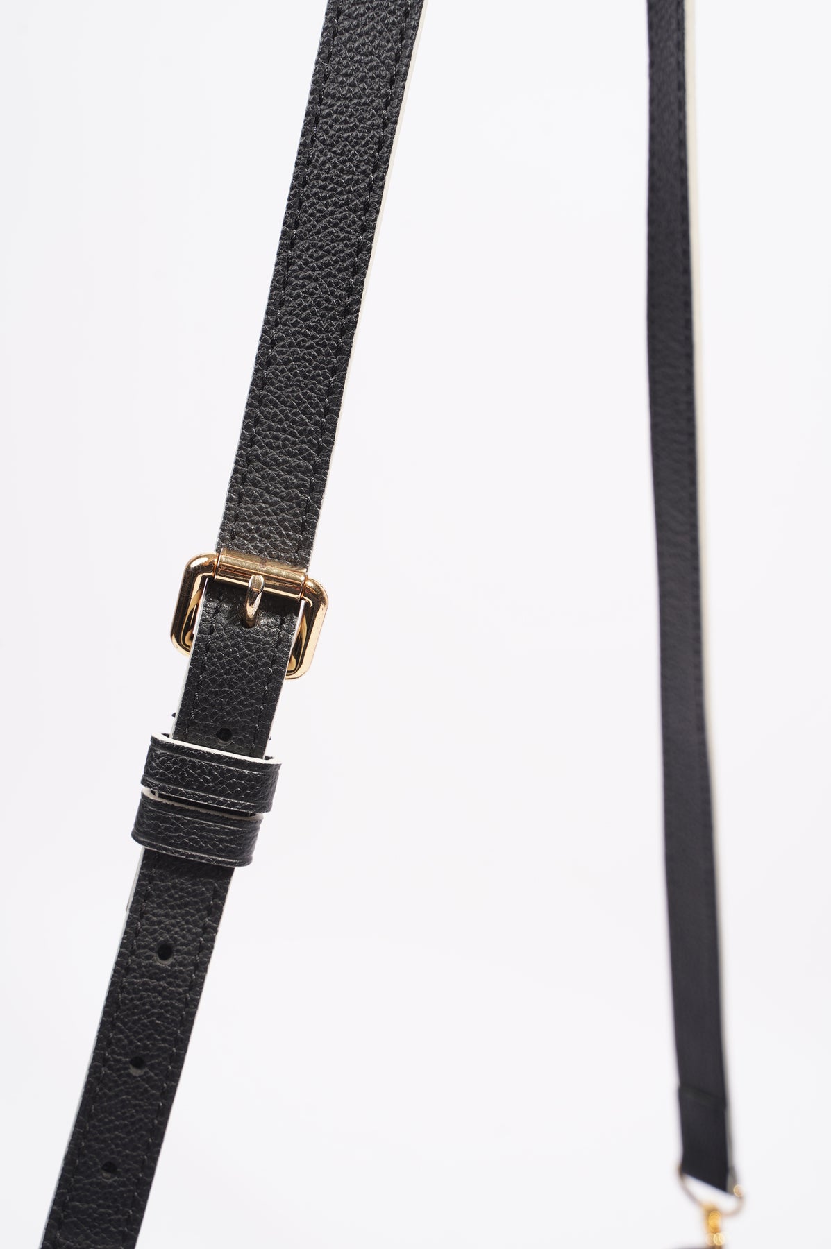 Louis Vuitton Black Epi Pochette Accessoires ○ Labellov ○ Buy