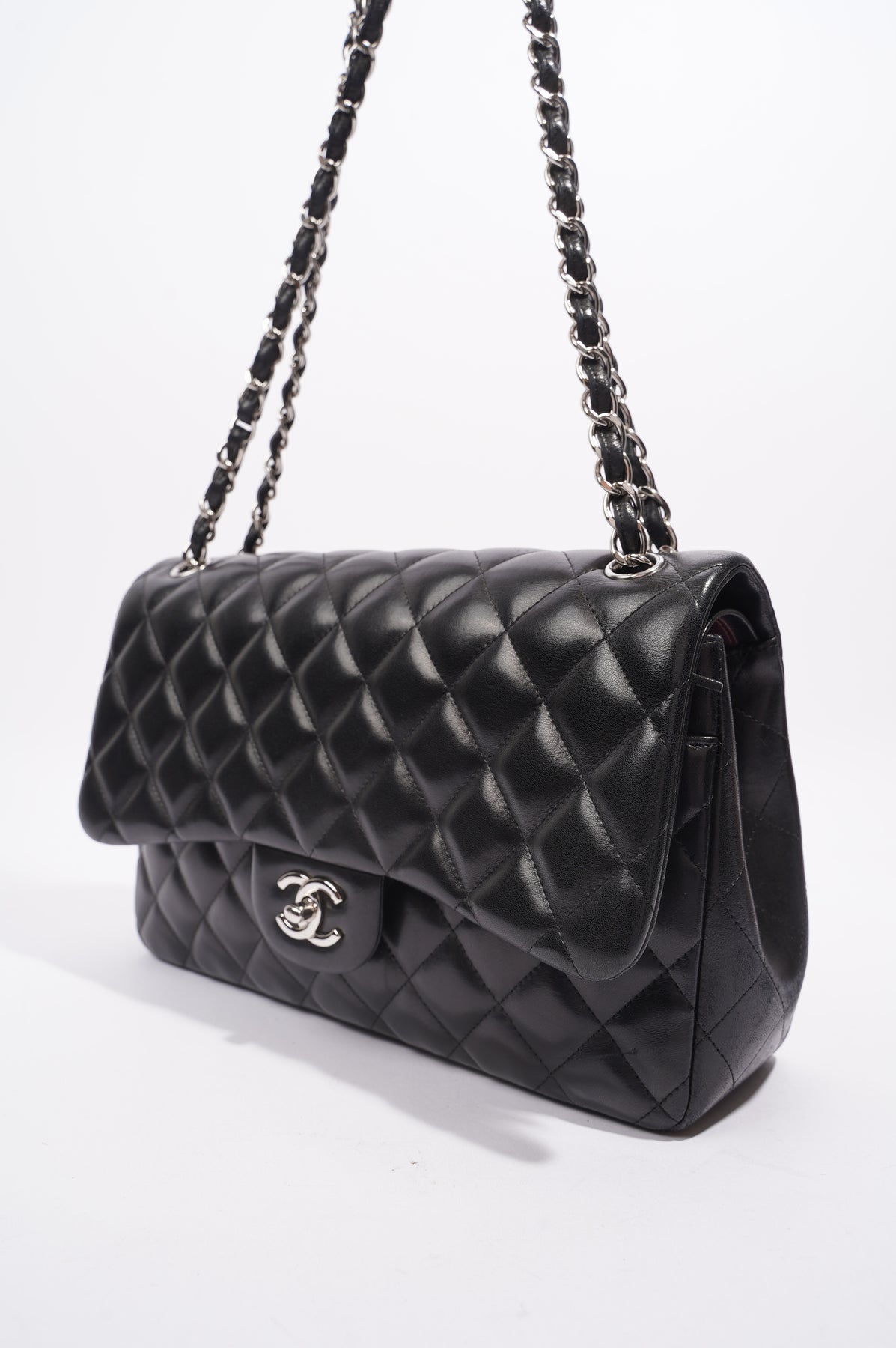 Chanel Pouch Lambskin GHW (Black) – The Luxury Shopper