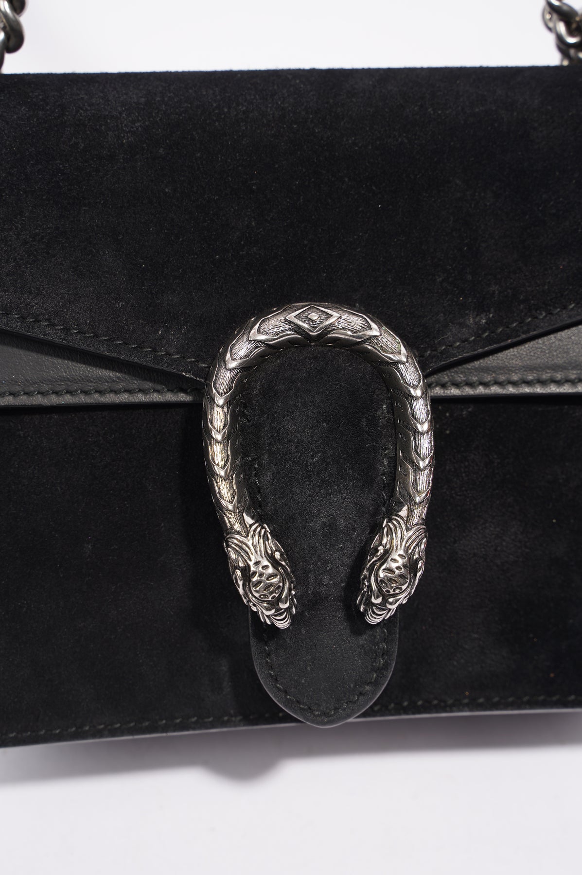 Louis Vuitton Coussin Bag Grey Leather MM ref.1027653 - Joli Closet