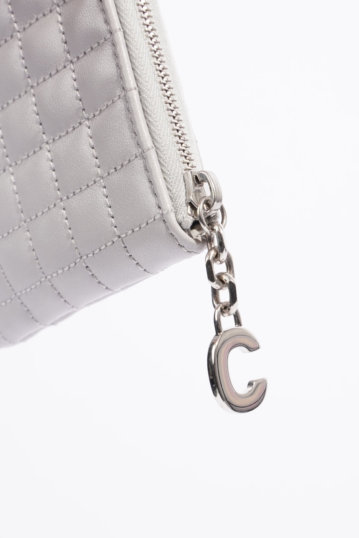Yves Saint Laurent Leather zip around wallet 328558 Black Pony-style  calfskin ref.942356 - Joli Closet
