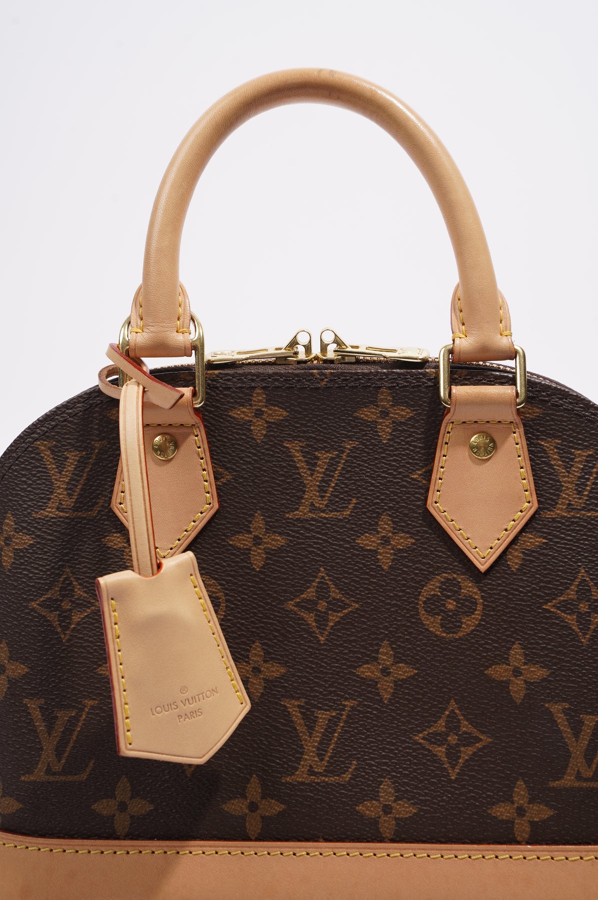 Louis Vuitton LV Onthego Pillow Black Nylon ref.393980 - Joli Closet