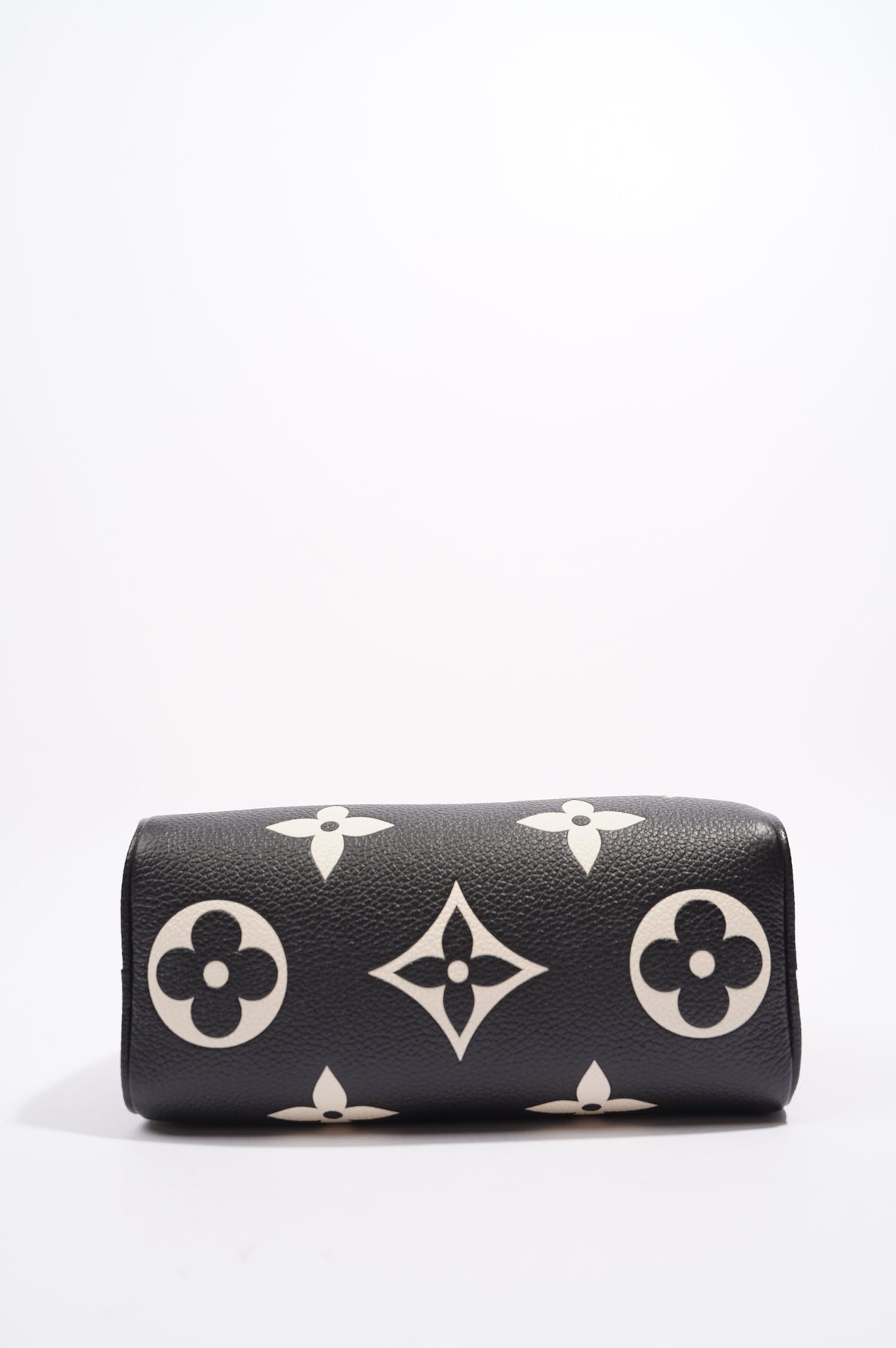 Louis Vuitton Discovery Bumbag Monogram Pastel Noir – Luxe Collective