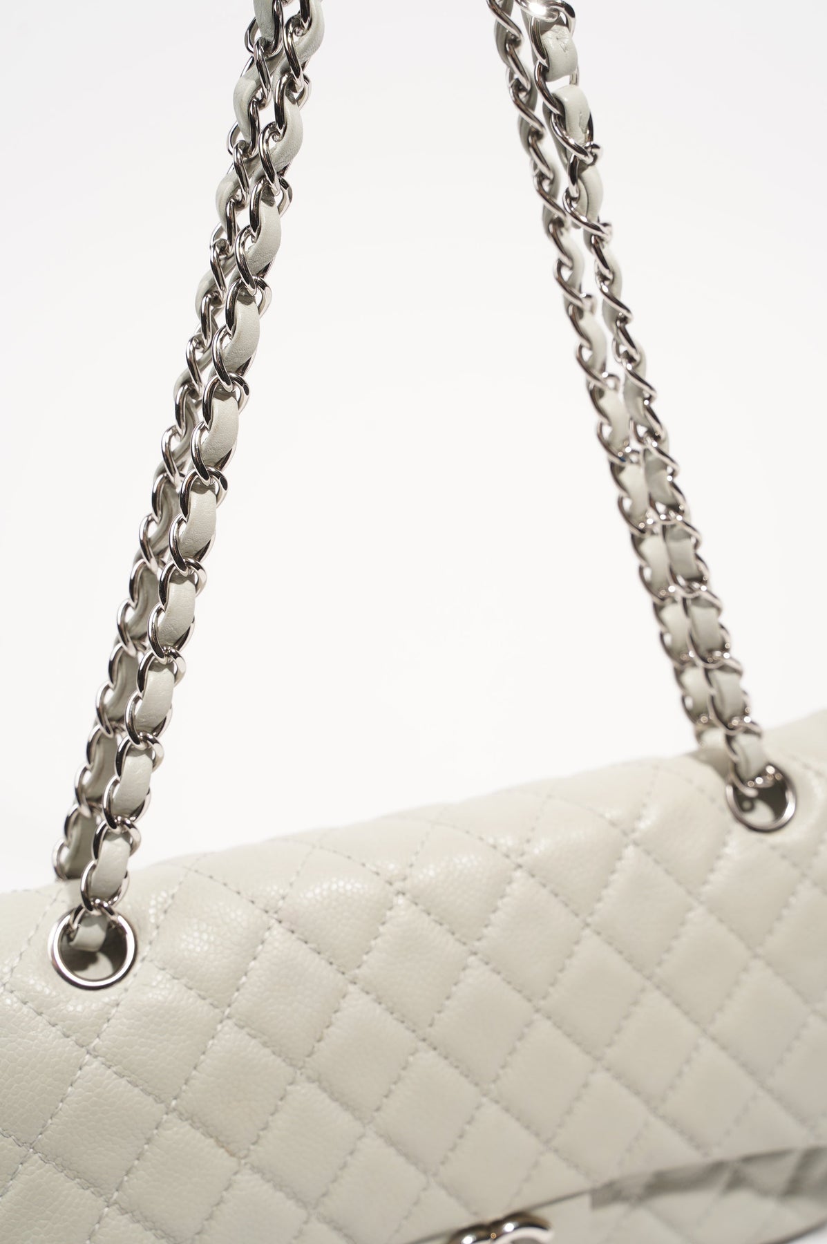 Chanel off-white quilted leather TIMELESS CLASSIC FLAP MEDIUM Shoulder Bag