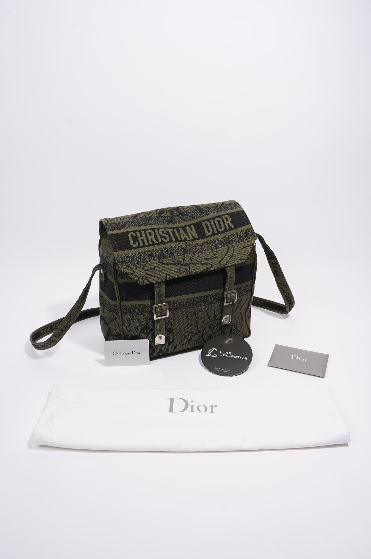 Louis Vuitton pre-owned Monogram Eclipse District PM Messenger Bag -  Farfetch