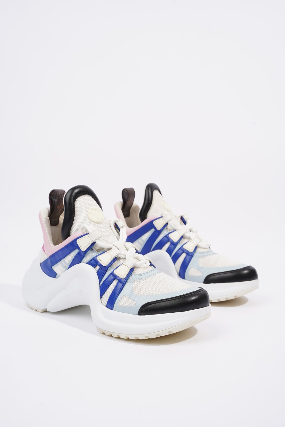 Archlight leather trainers Louis Vuitton White size 38.5 EU in Leather -  34963050