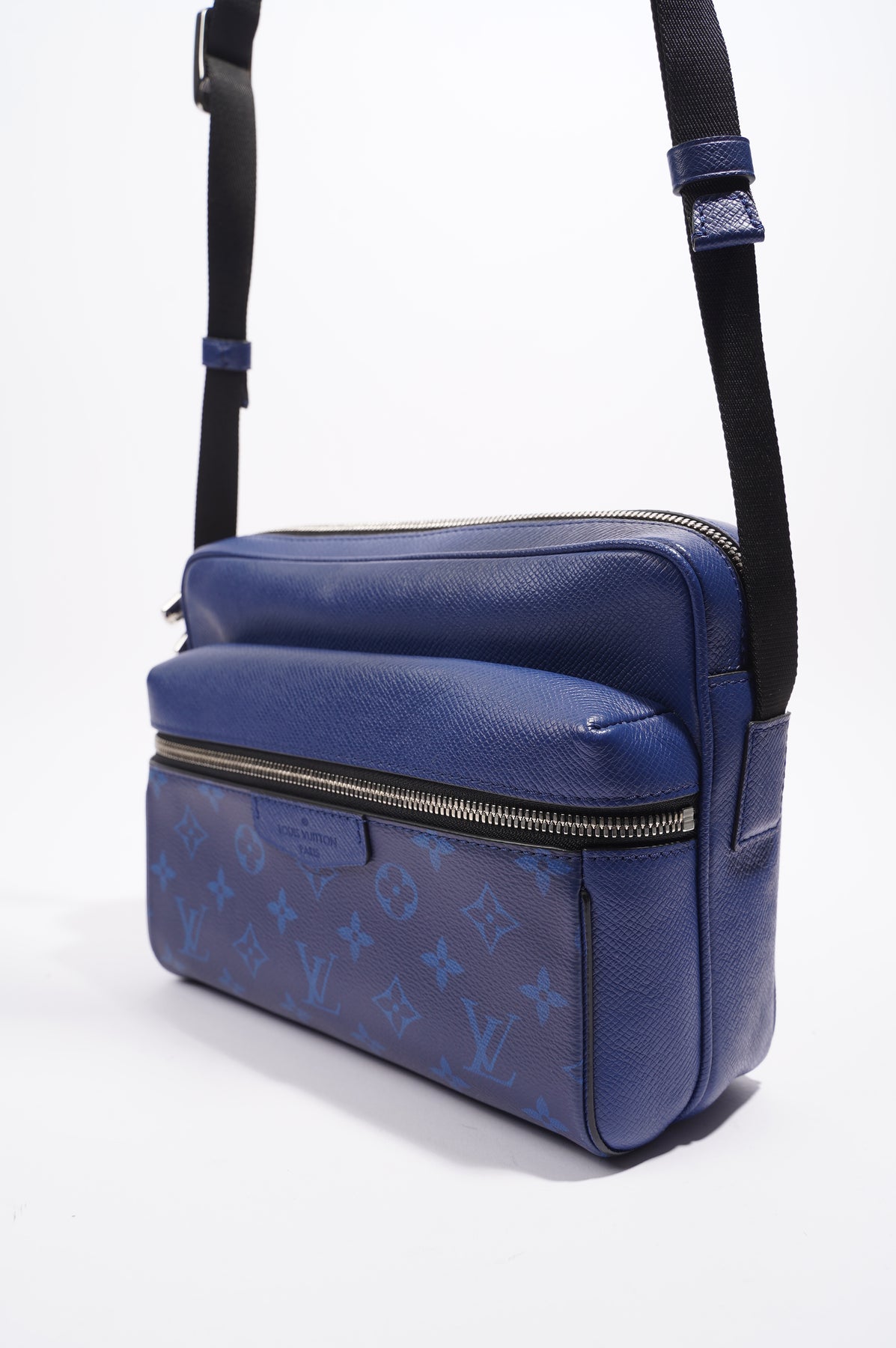 Louis Vuitton Damier Daytona Messenger Bag – Savonches