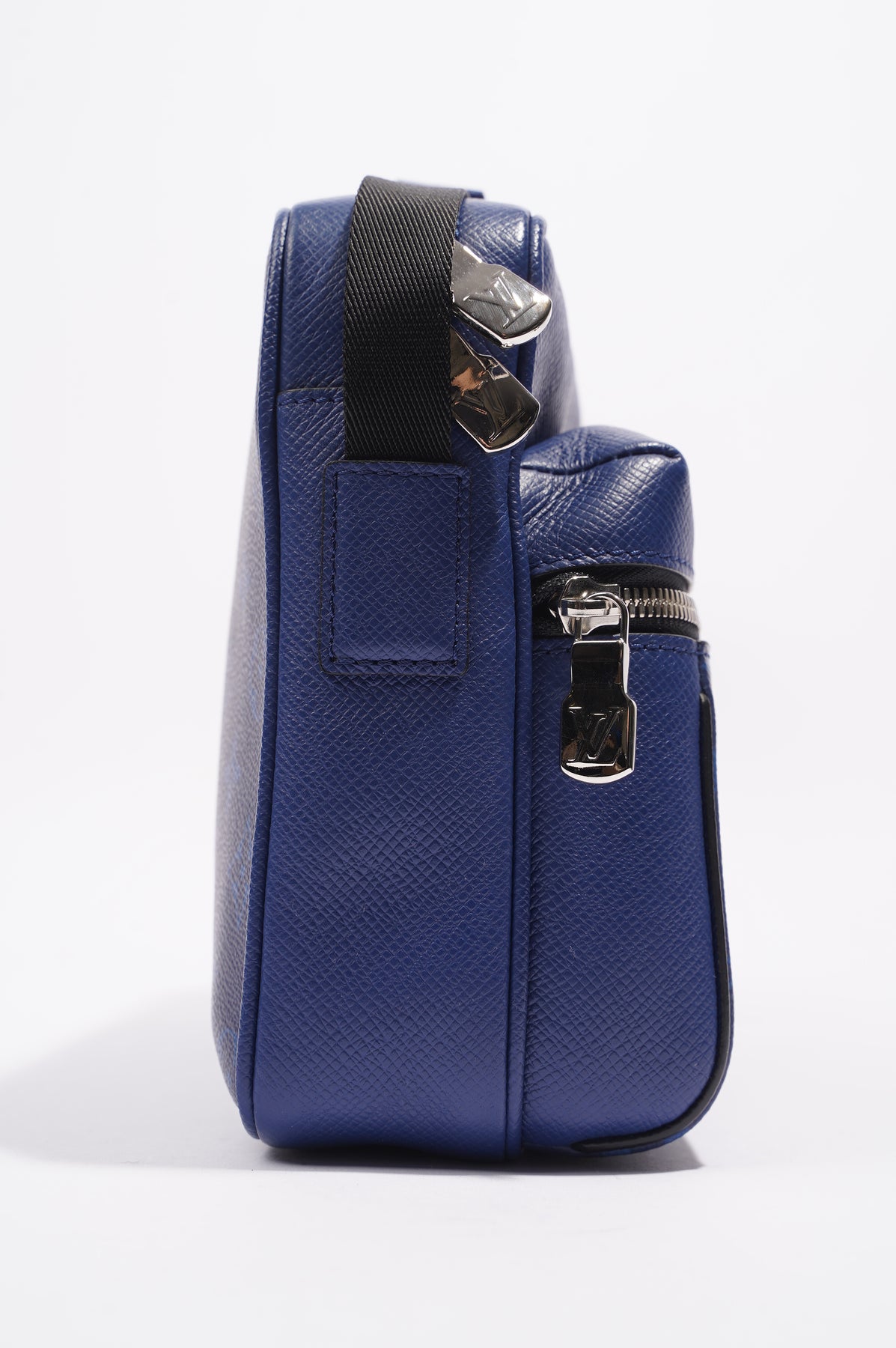 Louis Vuitton Damier Ebene Brooklyn GM - Brown Messenger Bags, Bags -  LOU789429