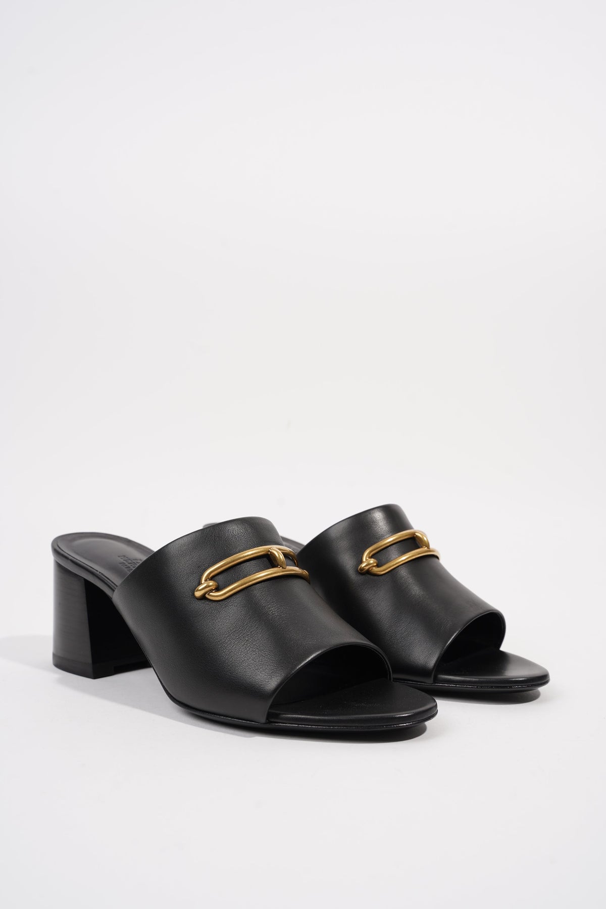 Louis Vuitton Pool Pillow Comfort Mules (Black) – The Luxury Shopper