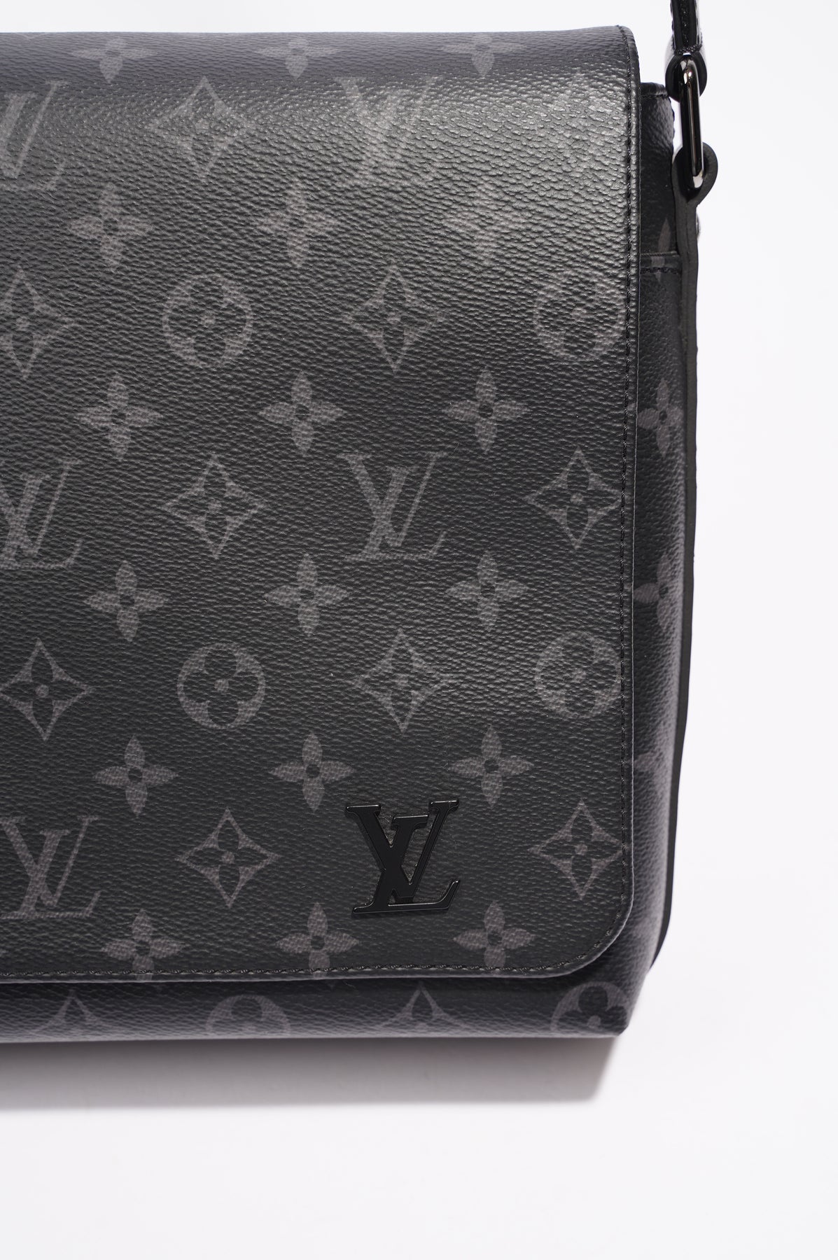 Louis Vuitton Mens Trio Messenger Bag Monogram Eclipse – Luxe