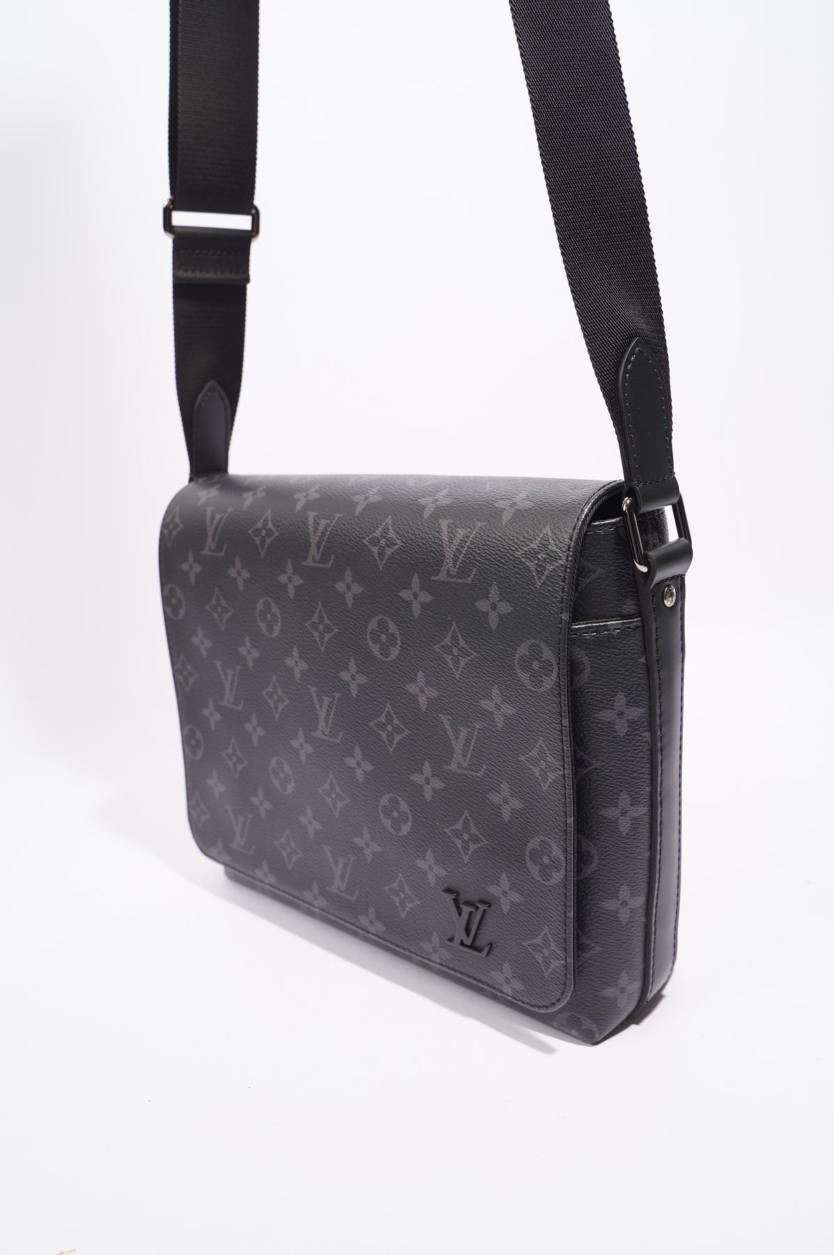 Trio Messenger Louis Vuitton Bags for Men - Vestiaire Collective