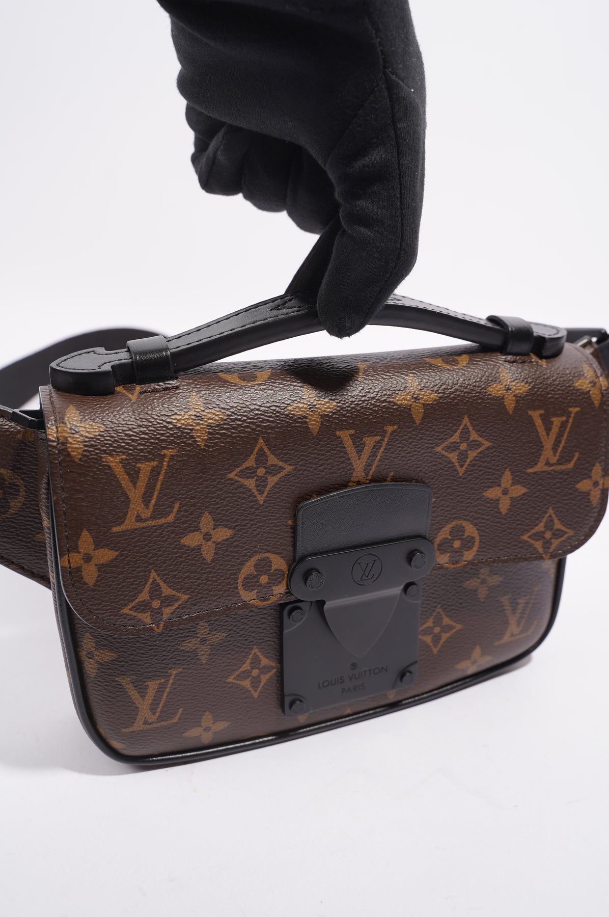 Louis Vuitton 2021-2023 S Lock Belt Bag - Farfetch