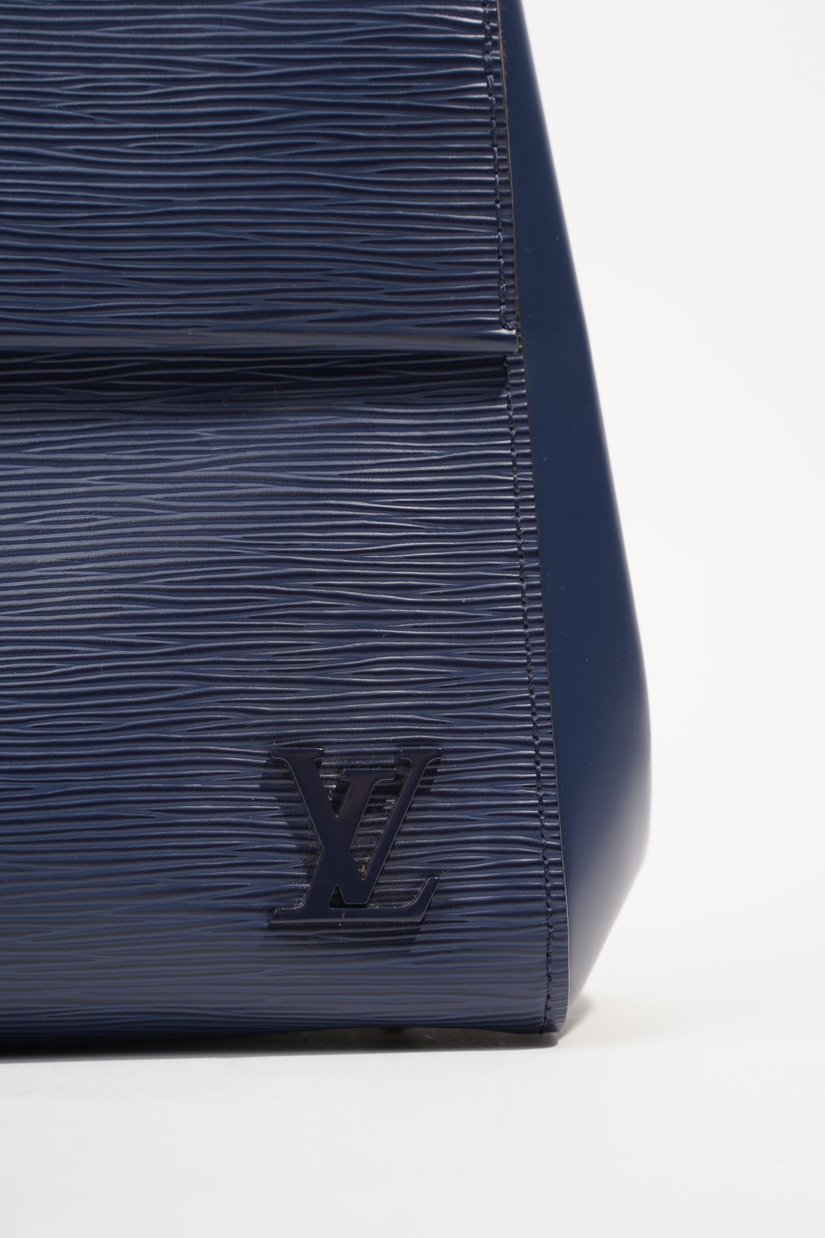 Louis Vuitton Womens Confidential Bandeau Monogram – Luxe Collective