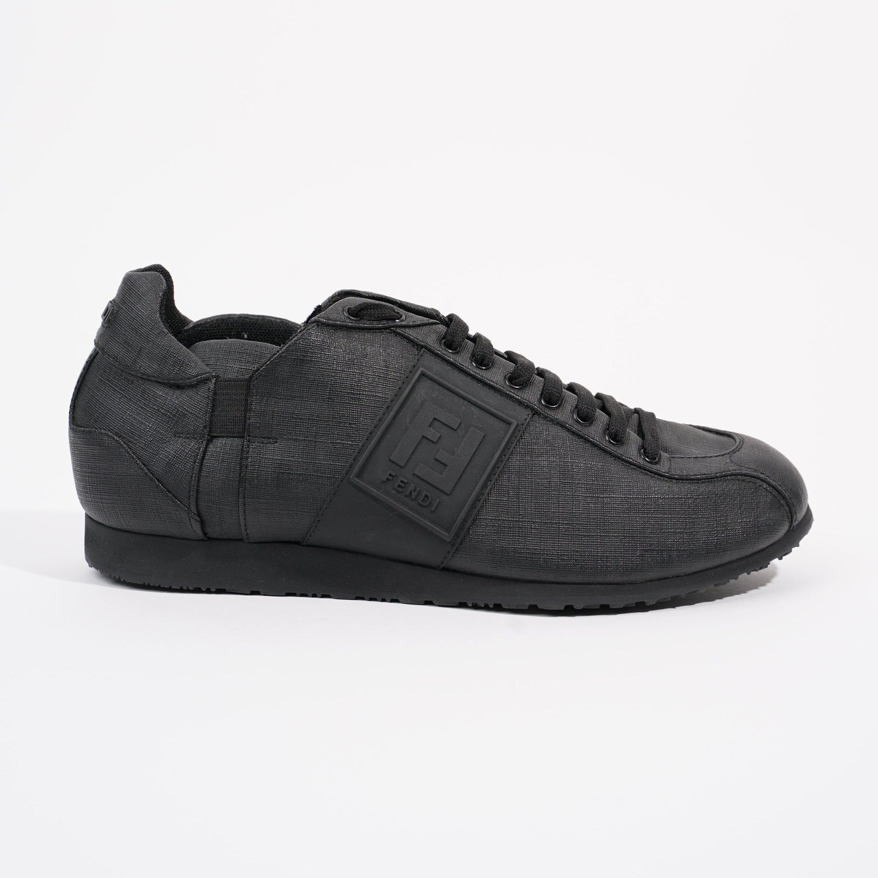 V.n.r cloth low trainers Louis Vuitton Black size 5.5 UK in Cloth - 33974223