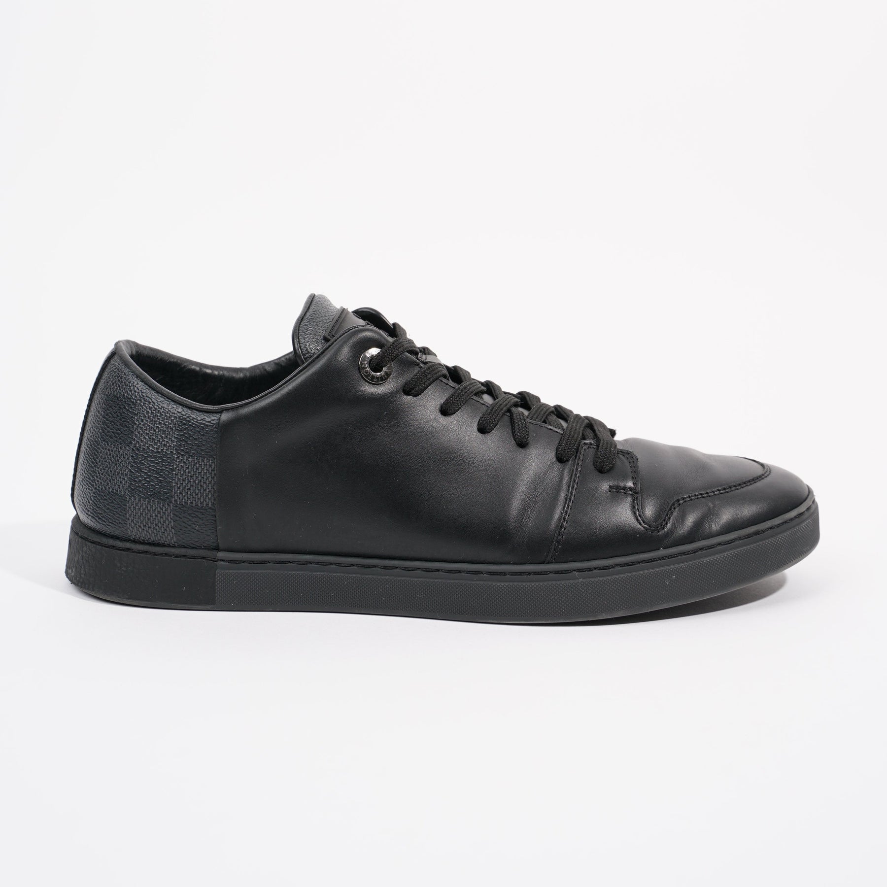 Pre-owned Louis Vuitton Match Up Leather Low Trainers In Black