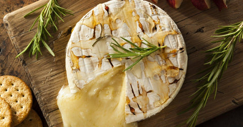 Baked Brie with Ar's hot southern honey