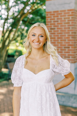 Caroline Hudson headshot