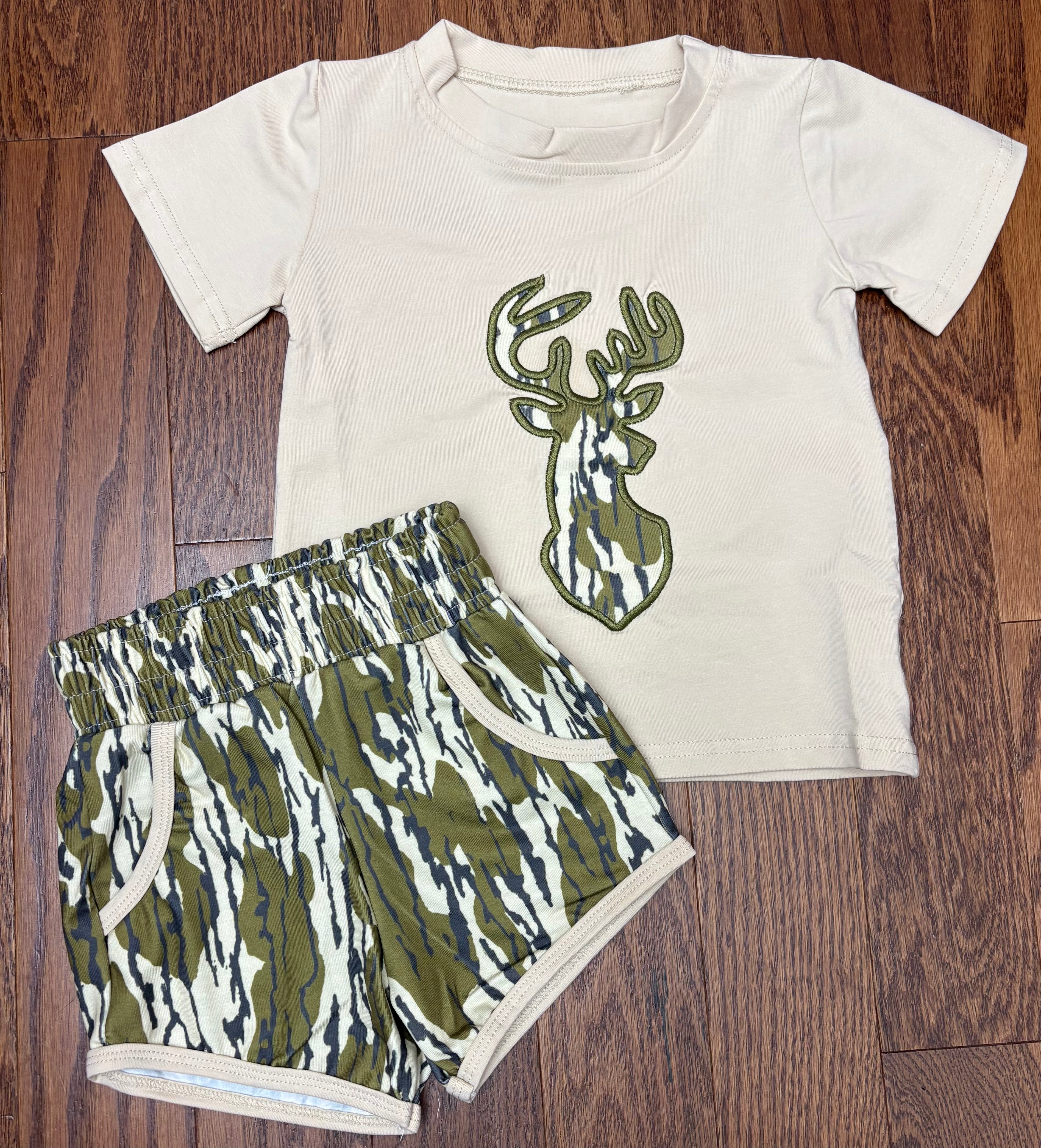 Deer Head boys short set