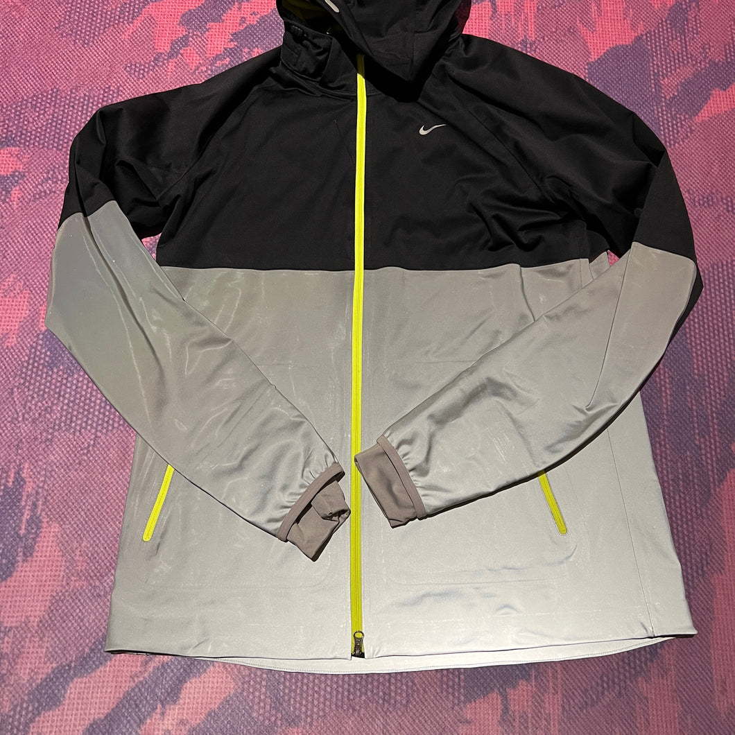 Nike Reflective Flash Jacket (L - Womens) – Bell Lap Track Field